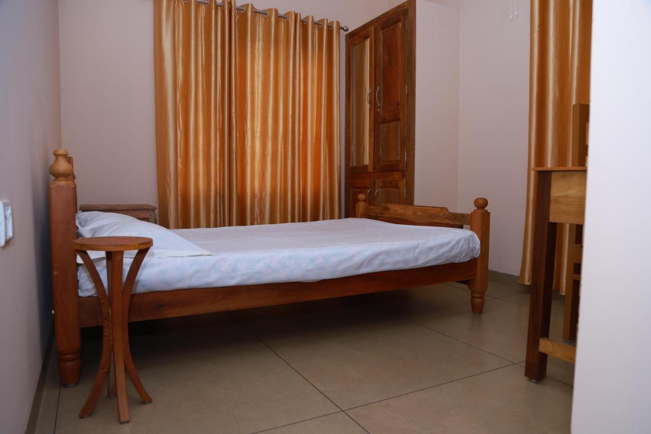 Anand homestay Kattappana Luaran gambar